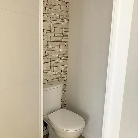 Wifi-parking Apartment