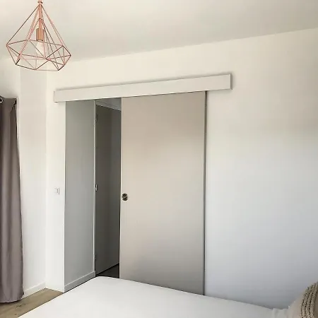 Wifi-parking Apartment