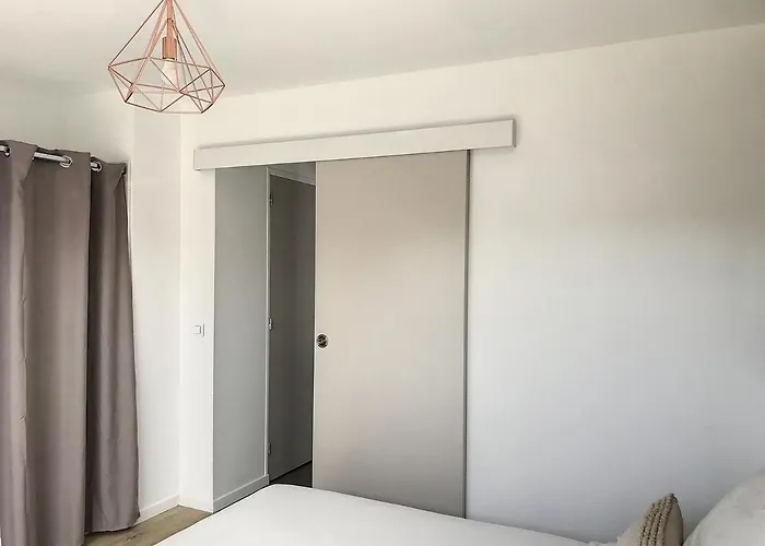 Wifi-parking Apartment